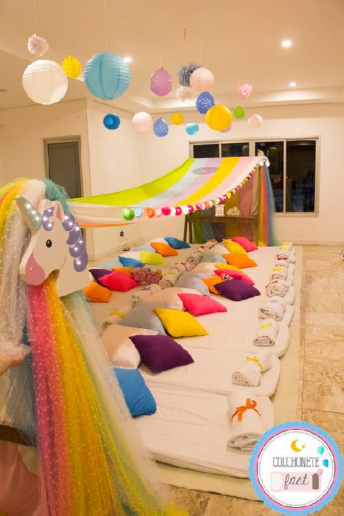 Decorate the room for slumber party