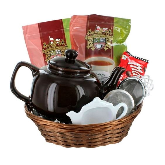 Basket with tea kit for mom
