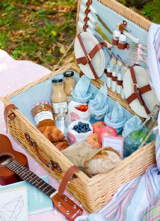 Picnic Basket for Mother's Day