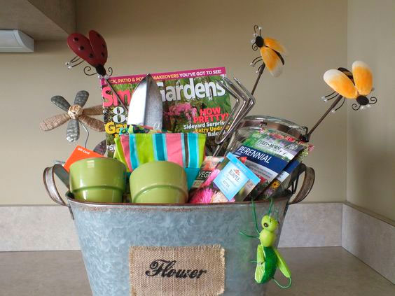 Gardening kit for mom who loves plants