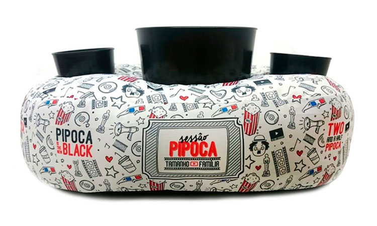 Popcorn cushion to enjoy a movie with your girlfriend